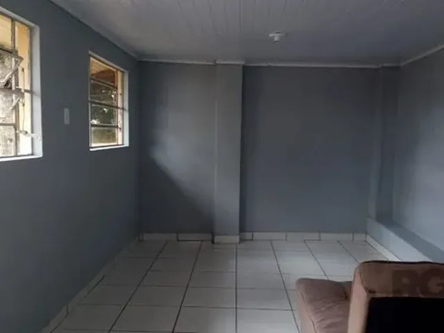 Imagem 2: Porto Alegre - Casa Padrão - Petrópolis