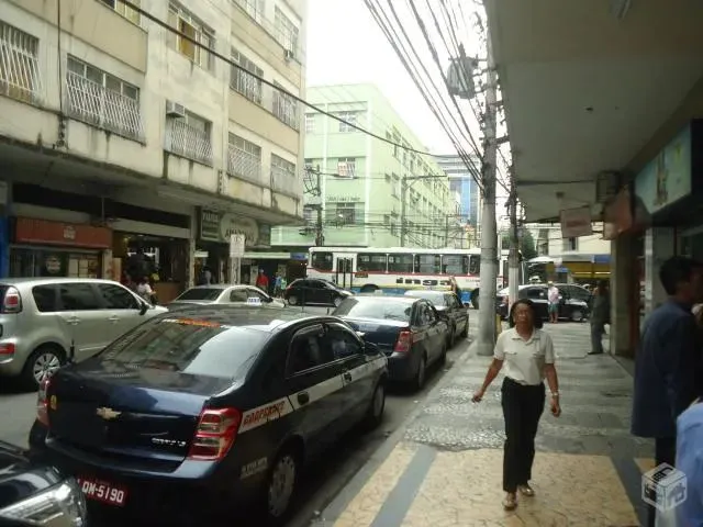 Imagem 2: Apartamento para Aluguel com 100 Metros Quadrados com 3 Quartos em Centro - Niterói - Rj