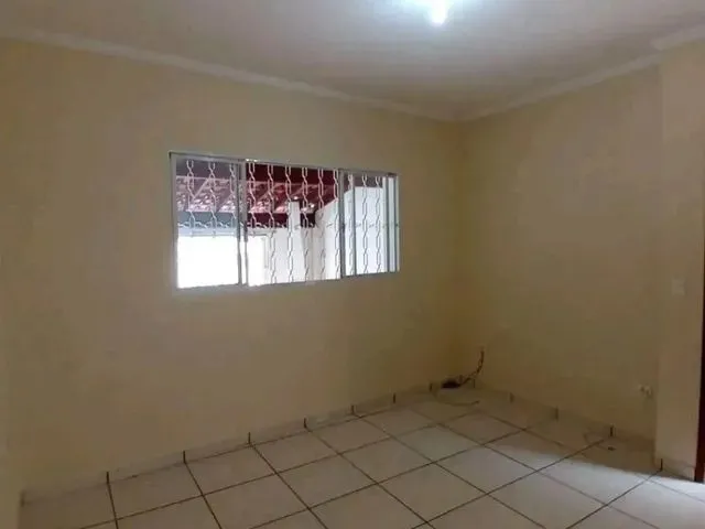 Imagem 2: Casa para Venda Tem 150 Metros Quadrados com 2 Quartos em Gleba C -...