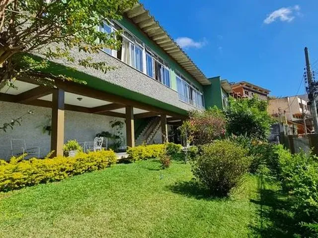 Imagem: Casa para Venda com 338 Metros Quadrados