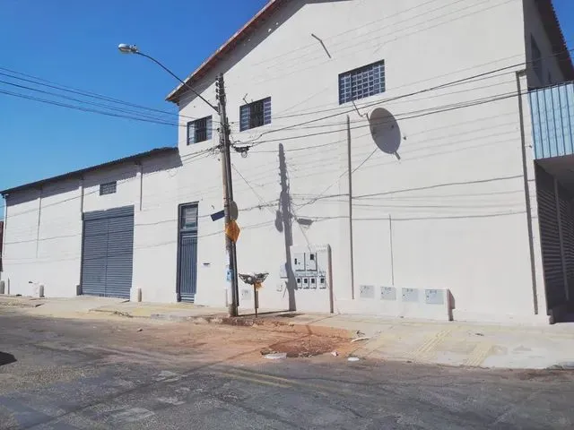 Imagem 2: Prédio Comercial com Salas Comercias Galpão e 06 Kit Net Ótimo para Investidores