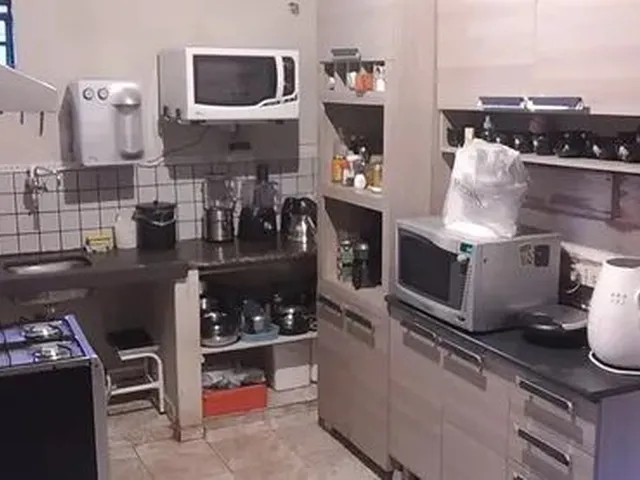 Imagem 3: Casa de Rua - Casa 5 Quartos, Sendo 1 Suíte