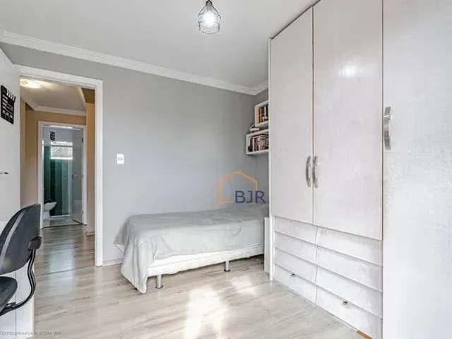 Imagem 7: Sobrado para Venda com 190M², com 3 Quartos no São Braz - Curitiba - Pr