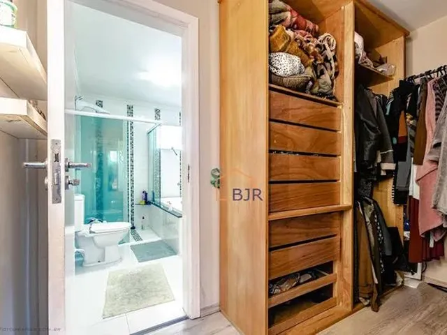 Imagem 10: Sobrado para Venda com 190M², com 3 Quartos no São Braz - Curitiba - Pr
