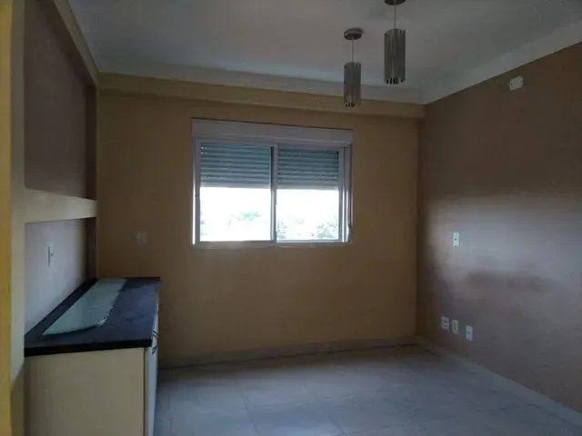 Imagem 7: Lindo Apto - 4° Andar - Semi-Mobiliado em Capim Macio