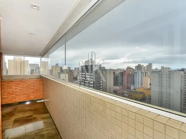 Imagem 4: Apartamento Amplo no Batel, 240M², 3 Suítes e 3 Vagas de Garagem, Amplo e Iluminado