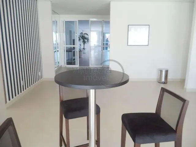 Imagem 6: Apartamento com 2 Quartos para Alugar por R$ 2250.00, 64.00 M2 - Moncoes - Londrina/Pr