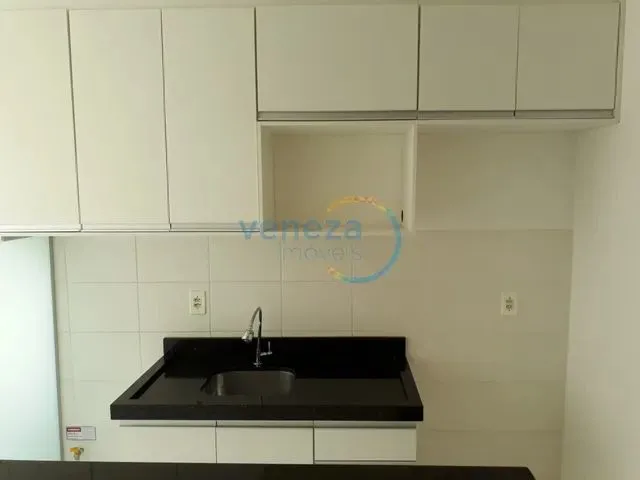 Imagem 2: Apartamento com 2 Quartos para Alugar por R$ 650.00, 44.00 M2 - Boulevard - Londrina/Pr