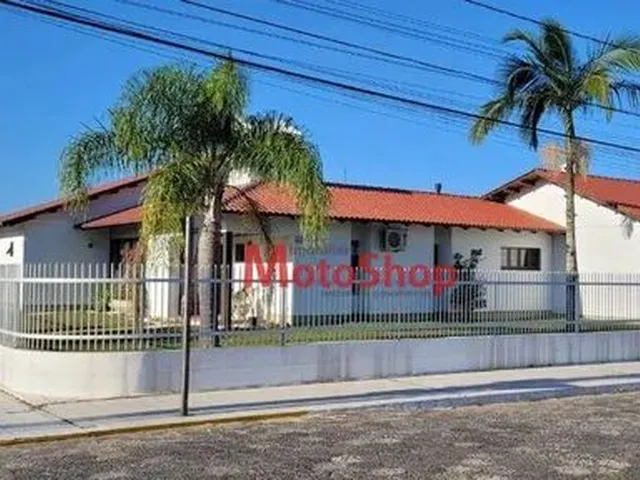 Imagem: Casa com 3 Dormitórios para Alugar, Centro