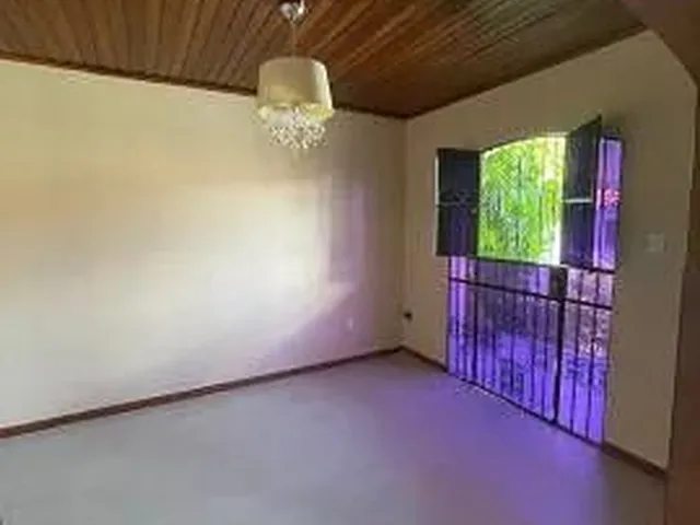 Imagem 2: Dom Pedro. Alugo Casa com 300M2, 3 Quartos Sendo 1 Suite, Sala para 2 Ambientes e 2 Vagas