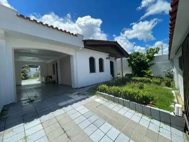 Imagem 3: Dom Pedro. Alugo Casa com 300M2, 3 Quartos Sendo 1 Suite, Sala para 2 Ambientes e 2 Vagas