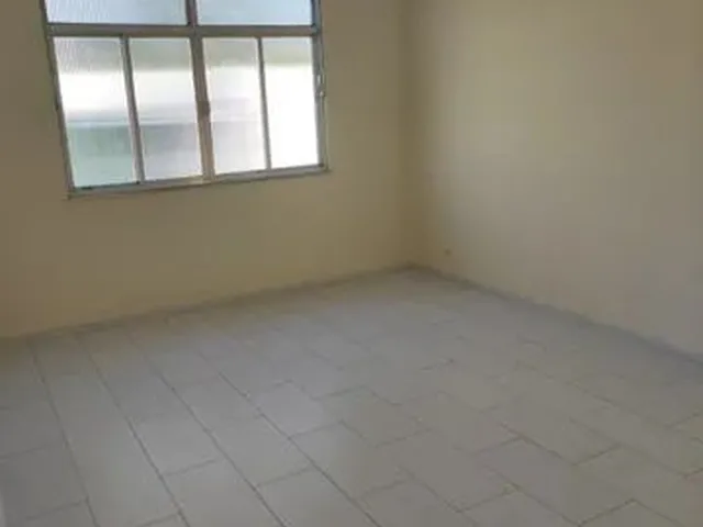 Imagem: Bom Apartamento Tipo Casa - Claro e Arejado