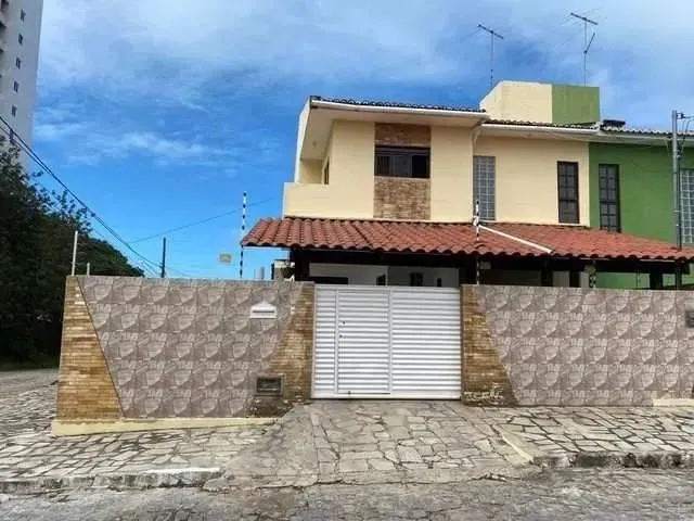Imagem: Casa C/ Belo Quintal em Jacaraípe a Venda