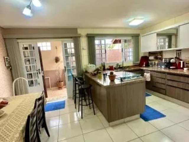 Imagem: Casa Residencial em Curitiba - Pr, Uberaba