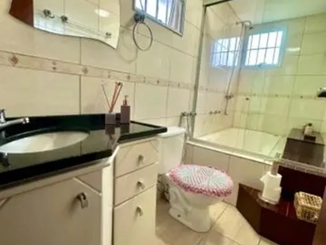 Imagem 9: Casa Residencial em Curitiba - Pr, Uberaba