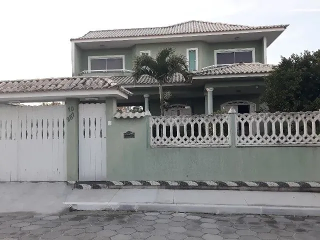 Imagem: Amparo Imóveis-Vende 4 Quartos Sendo 1