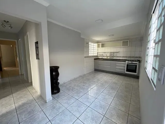Imagem 4: Casa com 3 Salas Comerciais. Av. do Parque Cuiabá