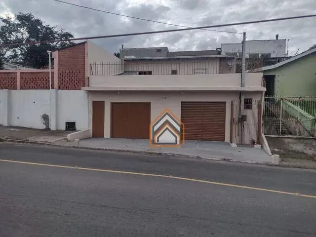 Imagem: Casa com 3 Dormitórios À Venda, 215 M²