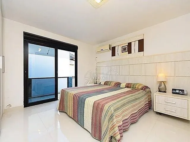 Imagem 11: Casa com 5 Dormitórios À Venda, 413 M² por R$ 1.890.000,00 - Uberaba - Curitiba/Pr