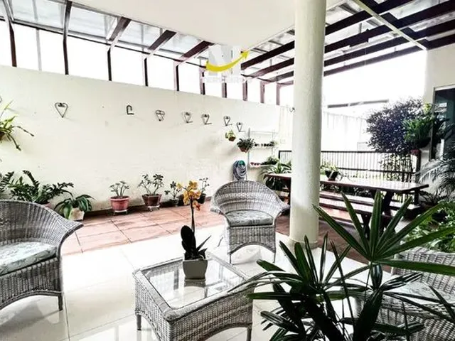 Imagem: Casa em Condomínio À Venda, 4 Quartos