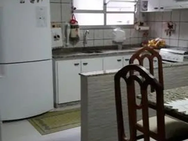 Imagem 9: Casa para Venda em Florianópolis, Capoeiras, 5 Dormitórios, 1 Suíte, 4 Banheiros, 2