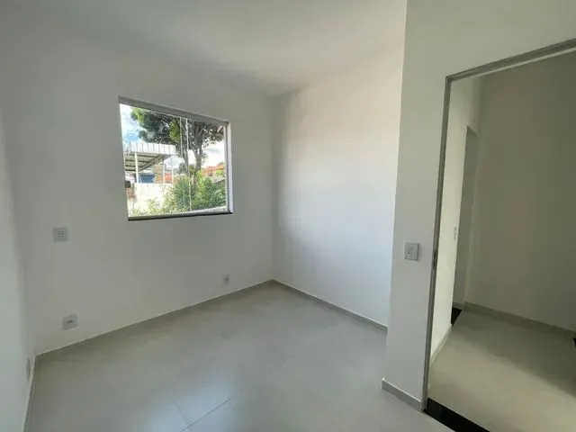 Imagem 10: Casa com 2 Dormitórios À Venda em Contagem