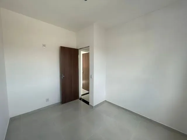Imagem 4: Casa com 2 Dormitórios À Venda em Contagem