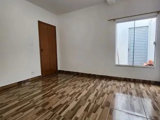 Imagem 2: Vendo Excelente Imóvel com 2Suítes no Bairro Tocantins, na Cidade de Uberlândia