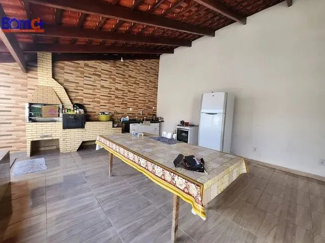 Imagem 16: Vendo Excelente Imóvel com 2Suítes no Bairro Tocantins, na Cidade de Uberlândia