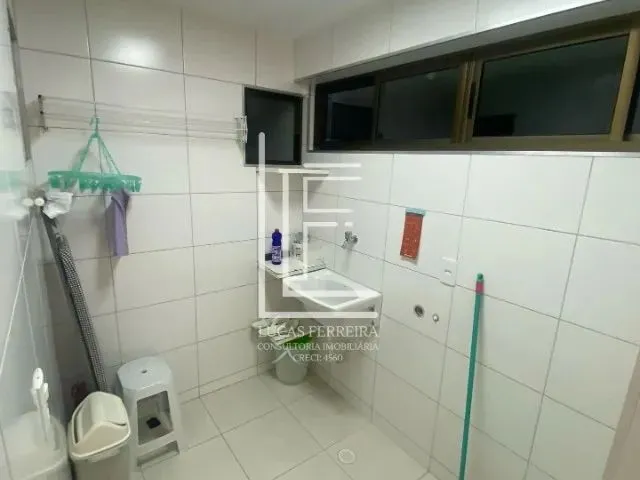 Imagem 14: Apartamento Nascente com 2 Quartos (1 Suíte) na Ponta Verde