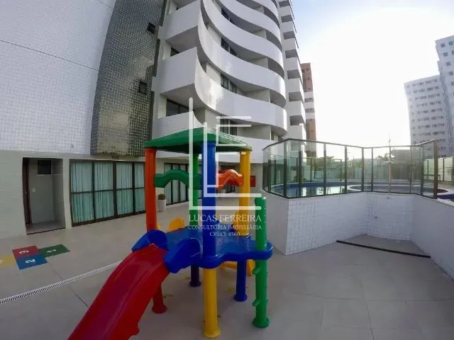 Imagem 5: Apartamento Nascente com 2 Quartos (1 Suíte) na Ponta Verde