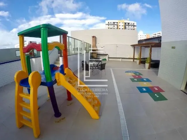 Imagem 10: Apartamento Nascente com 2 Quartos (1 Suíte) na Ponta Verde