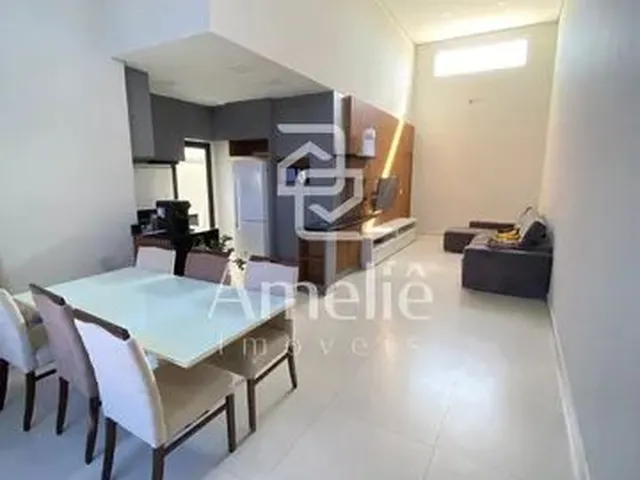 Imagem: Casa Térrea com 04 Dormitórios (Sendo