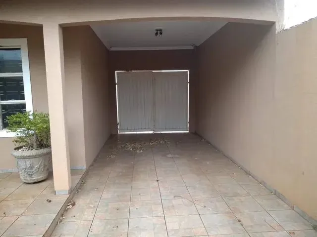 Imagem 8: Casa com 3 Quartos Abaixo da Av Bandeirantes