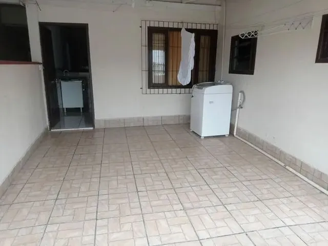Imagem: Alugo Casa Mobiliada com 2 Quartos, Bairro