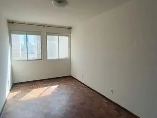 Imagem 10: Apartamento com 4 Quartos para Alugar por R$ 2600.00, 180.00 M2 - Centro - Curitiba/Pr