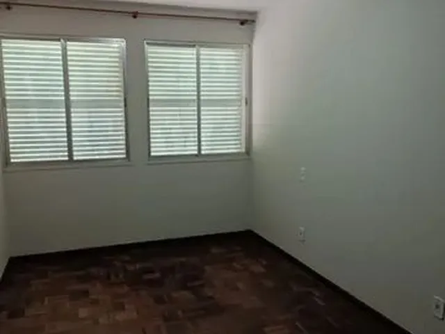 Imagem 13: Apartamento com 4 Quartos para Alugar por R$ 2600.00, 180.00 M2 - Centro - Curitiba/Pr