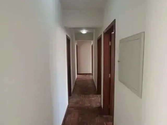 Imagem 7: Apartamento com 4 Quartos para Alugar por R$ 2600.00, 180.00 M2 - Centro - Curitiba/Pr