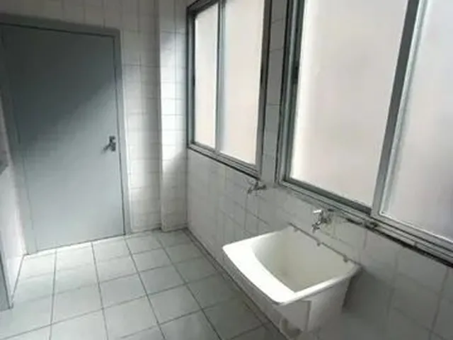 Imagem 8: Apartamento com 4 Quartos para Alugar por R$ 2600.00, 180.00 M2 - Centro - Curitiba/Pr