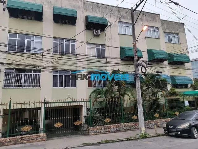 Imagem: O apartamento possui 2 Dormitórios, 1 Banheiro, 1 Vaga na