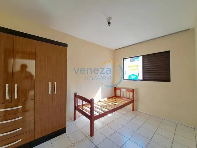 Imagem 2: Apartamento com 2 Quartos para Alugar por R$ 1000.00, 56.01 M2 - Cidade Universitaria - Lo