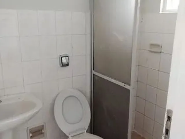 Imagem 2: Kitnet com 1 Dormitório para Alugar, 36 M² por R$ 700,00/Mês - Centro - Londrina/Pr