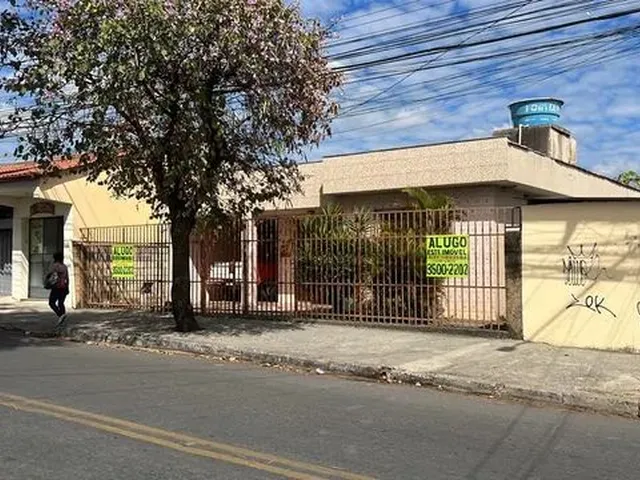 Imagem: Casa com 3 Dormitórios para Alugar em Contagem
