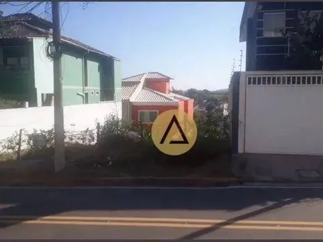 Imagem: O terreno possui 200m² de Área e está localizado em