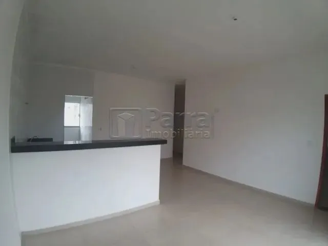 Imagem: O apartamento possui 2 Dormitórios, 1 Suíte, 2 Banheiros,