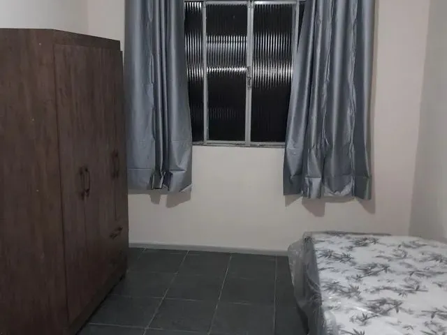 Imagem: Alugo Guarto em República Masculina