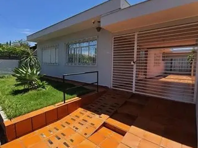 Imagem: Casa À Venda 4 Quartos, 3 Vagas, 350M²