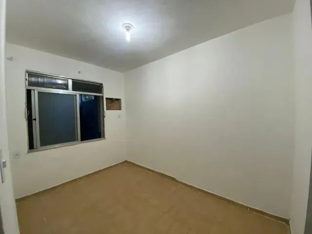 Imagem 8: Apartamento com 2 Quartos e Garagem