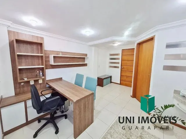 Imagem 2: Sala Comercial de 30M² a Venda e Locação no Centro de Guarapari - Excelente