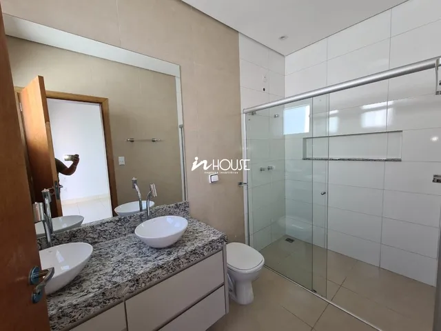 Imagem 2: Casa com 3 Suítes no Condomínio Splêndido